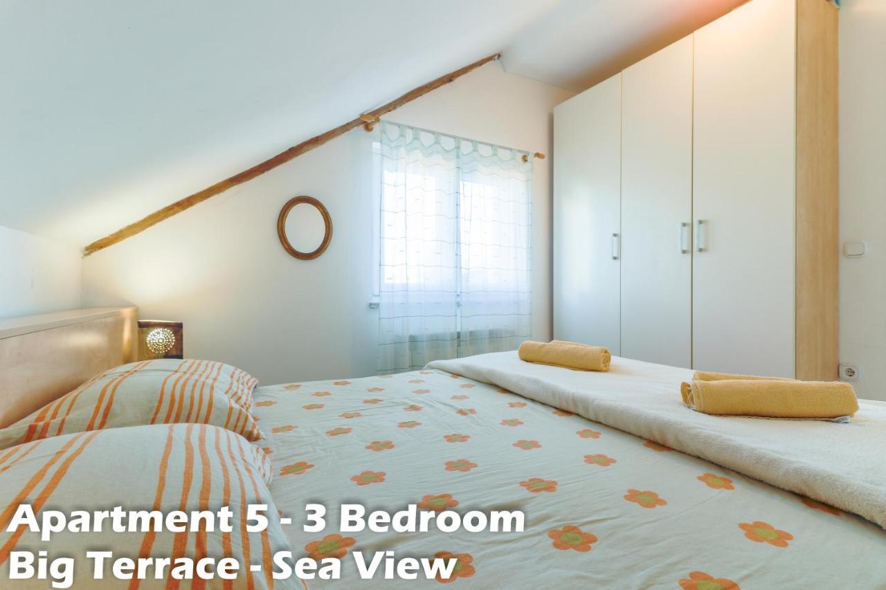 Art Apartments 브르사르 외부 사진
