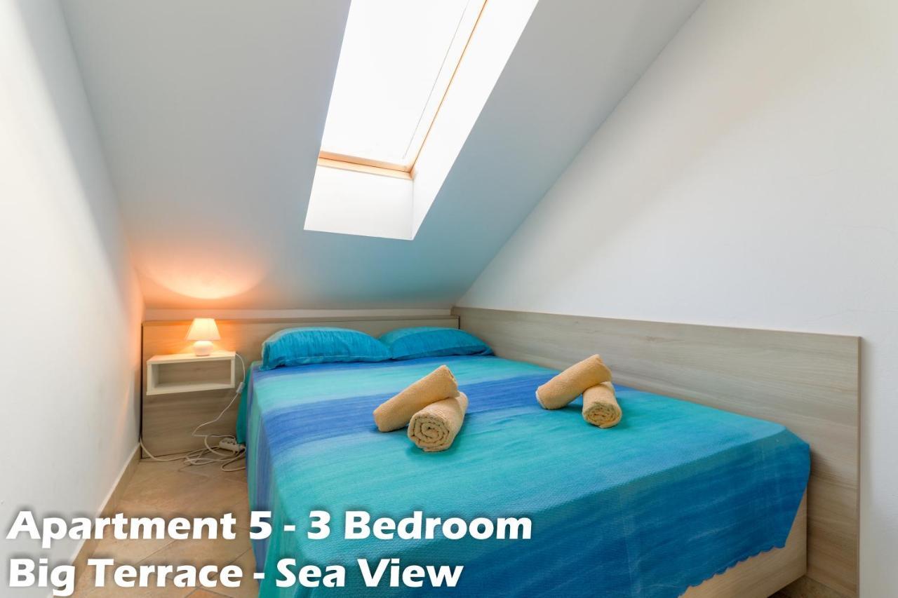 Art Apartments 브르사르 외부 사진