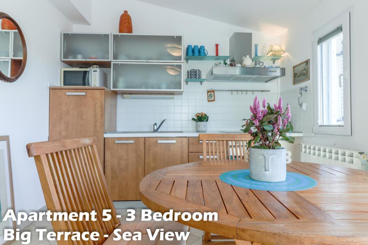 Art Apartments 브르사르 외부 사진