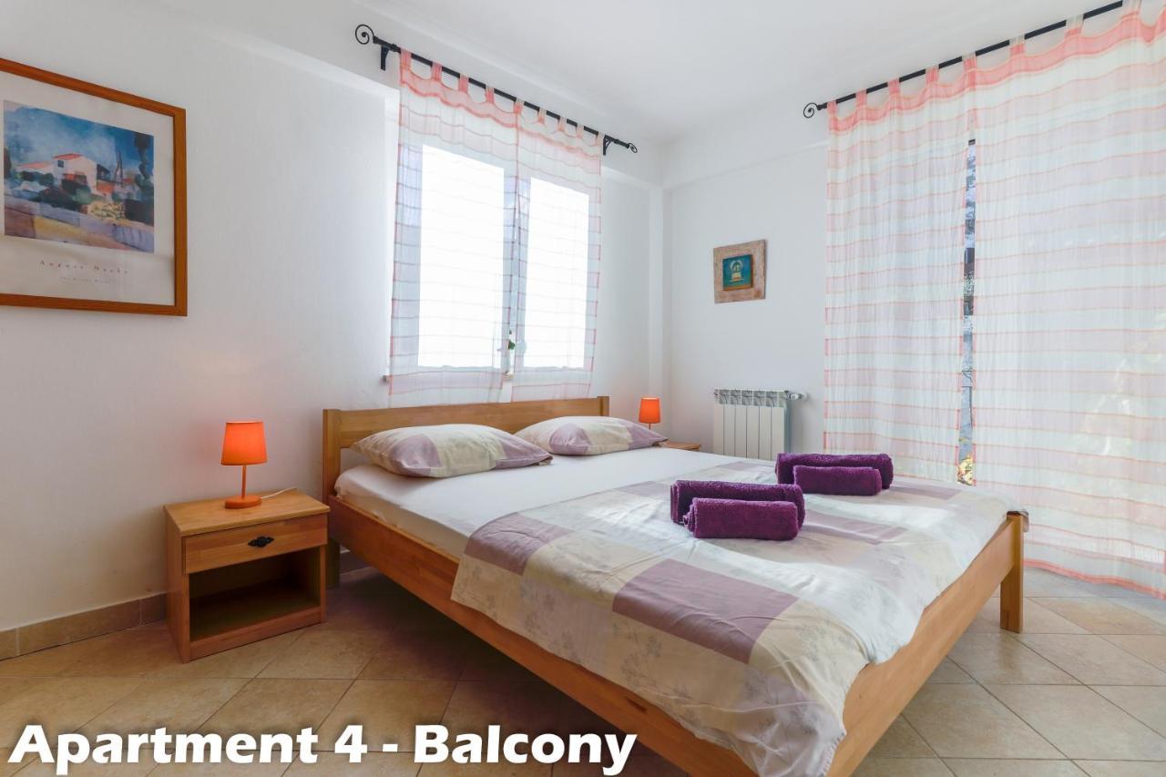 Art Apartments 브르사르 외부 사진