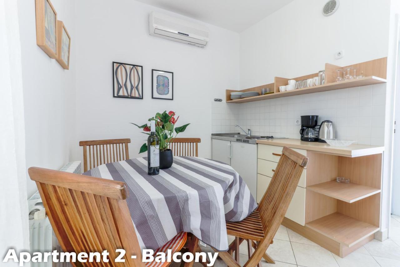 Art Apartments 브르사르 외부 사진