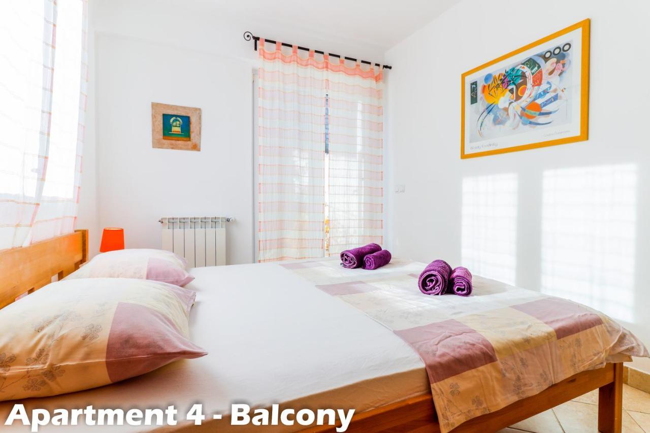 Art Apartments 브르사르 외부 사진