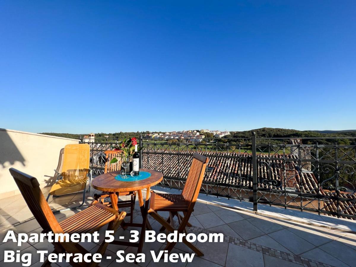 Art Apartments 브르사르 외부 사진