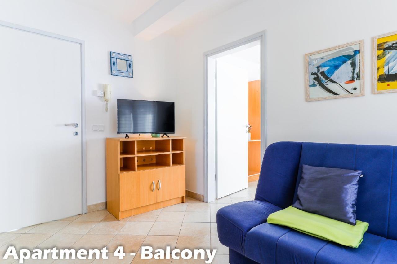 Art Apartments 브르사르 외부 사진